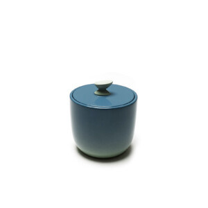 Lacquer canister